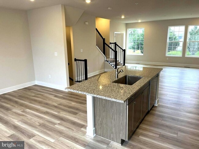 Foto del edificio - 7616 Johnnycake Rd