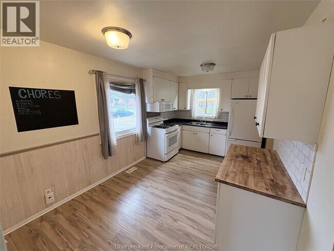 Photo du bâtiment - 40 Dauw Ave