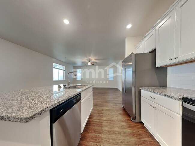 Foto del edificio - 13923 106th Ave E