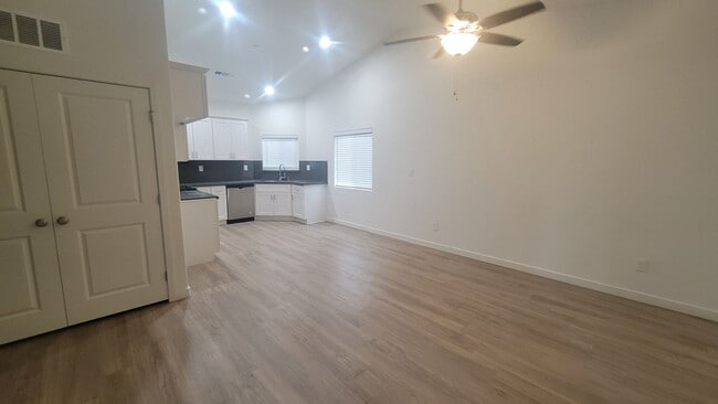 Building Photo - 8415 Grandy St