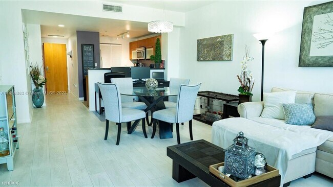 Foto del edificio - 1 br, 1 bath Condo - 244 Biscayne Blvd Apt...