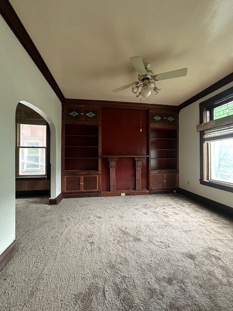 Foto del edificio - 618 Airbrake Ave