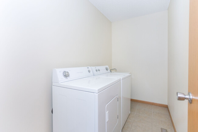 In-Unit Laundry - Town Center Townhomes