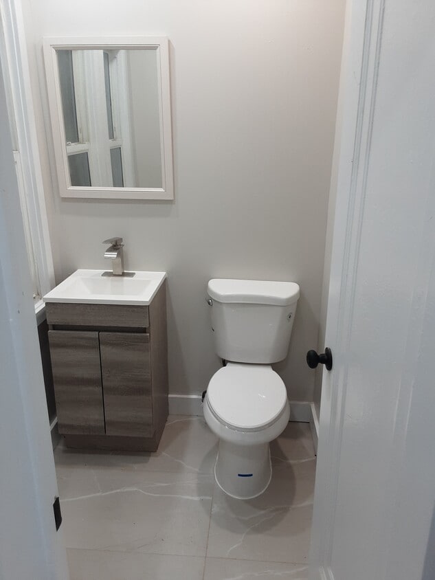 Foto del edificio - 44 Bross Pl