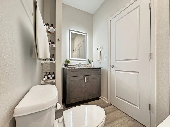 Interior Photo - Platform Warner Robins