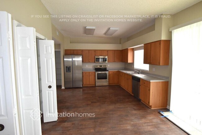 Building Photo - 13032 St Filagree Dr
