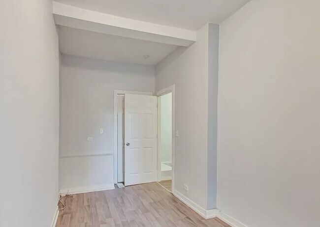 Foto del edificio - 1414 N Noble St