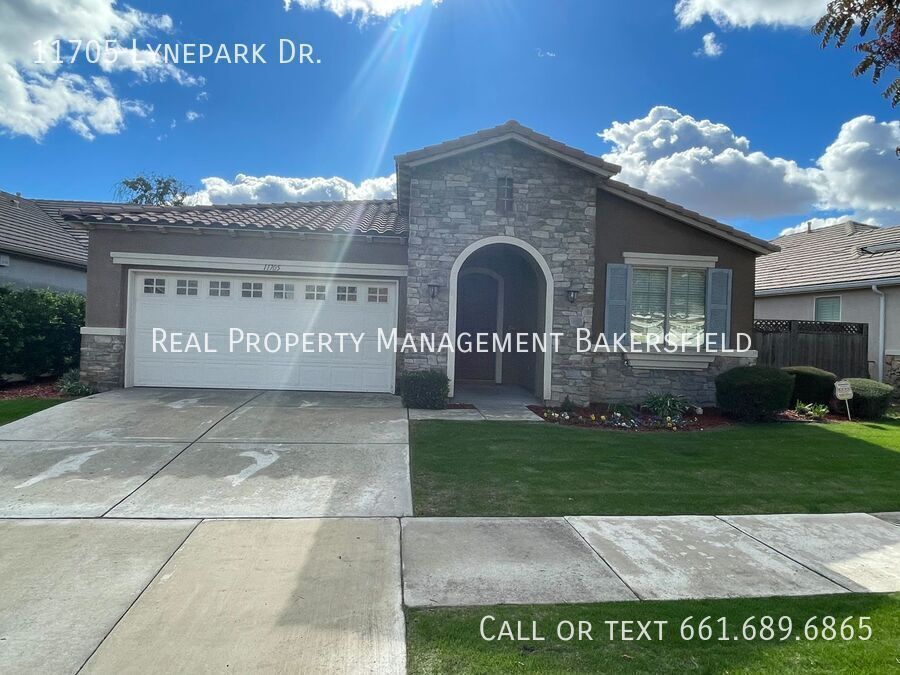 Foto principal - 11705 Lynepark Dr