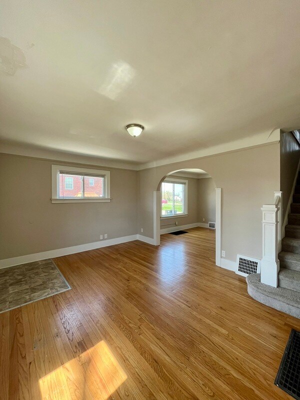 Foto del edificio - 162 Labadie St