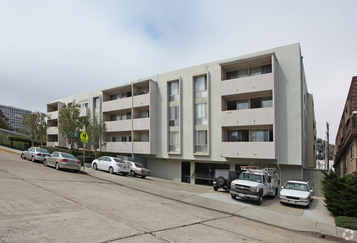 Primary Photo - Herschel Apartments