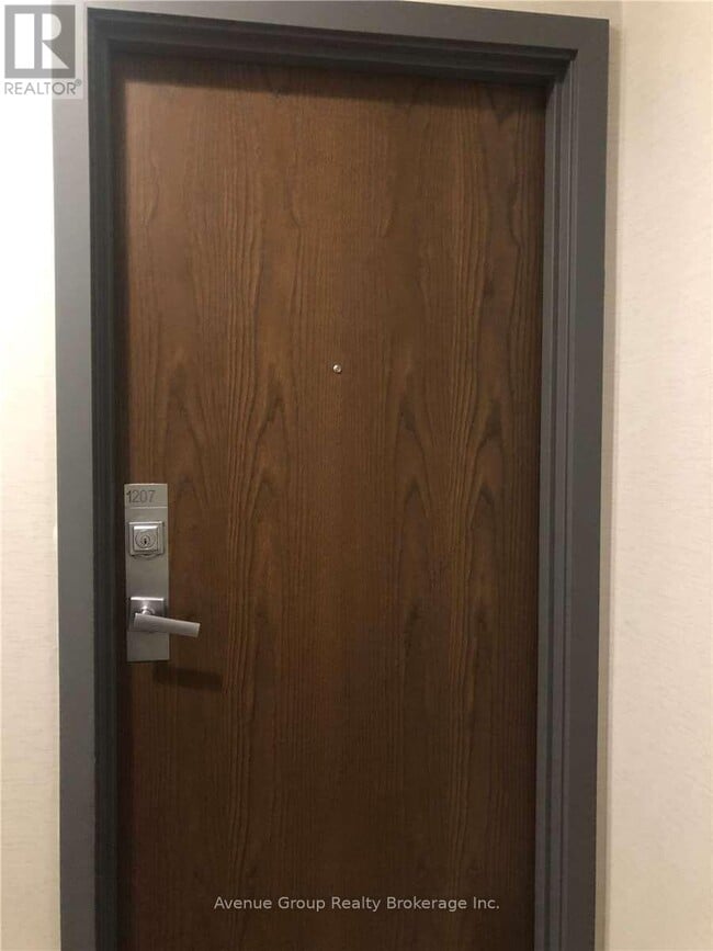 Building Photo - 360 Square One Dr