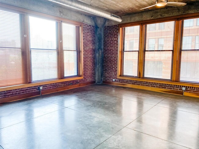 Building Photo - 1612 Lucas Ave