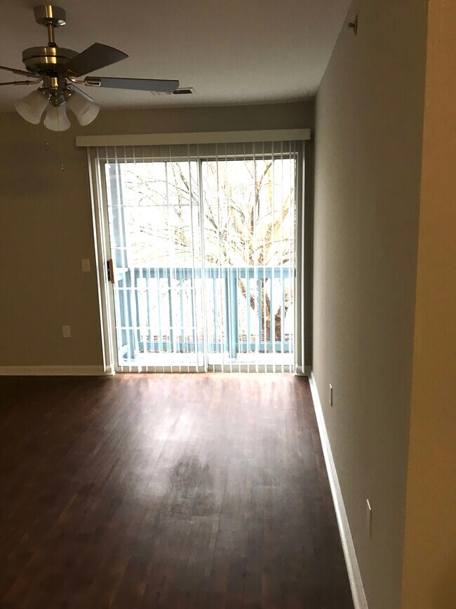 251 Simpson Ave Unit 219, Lexington, KY 40504 Condo for Rent in