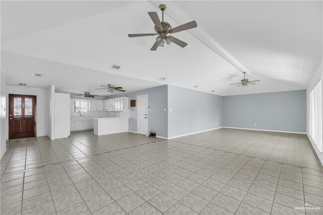 Foto del edificio - 20 Meadow Way Dr