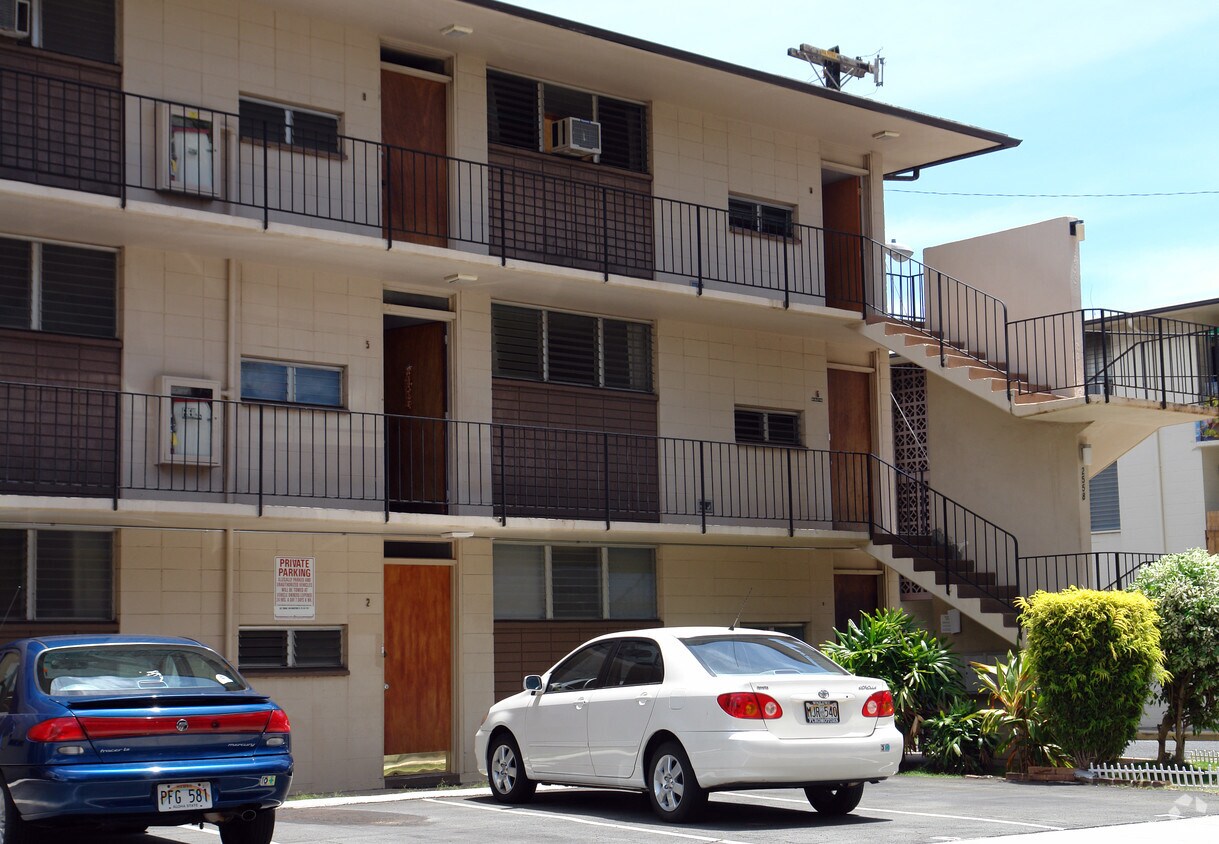 Diana Apartments Apartments in Honolulu, HI