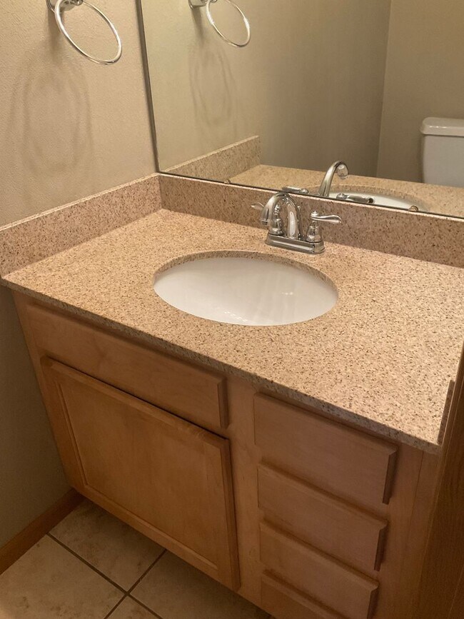 Foto del edificio - 131 Northtowne St