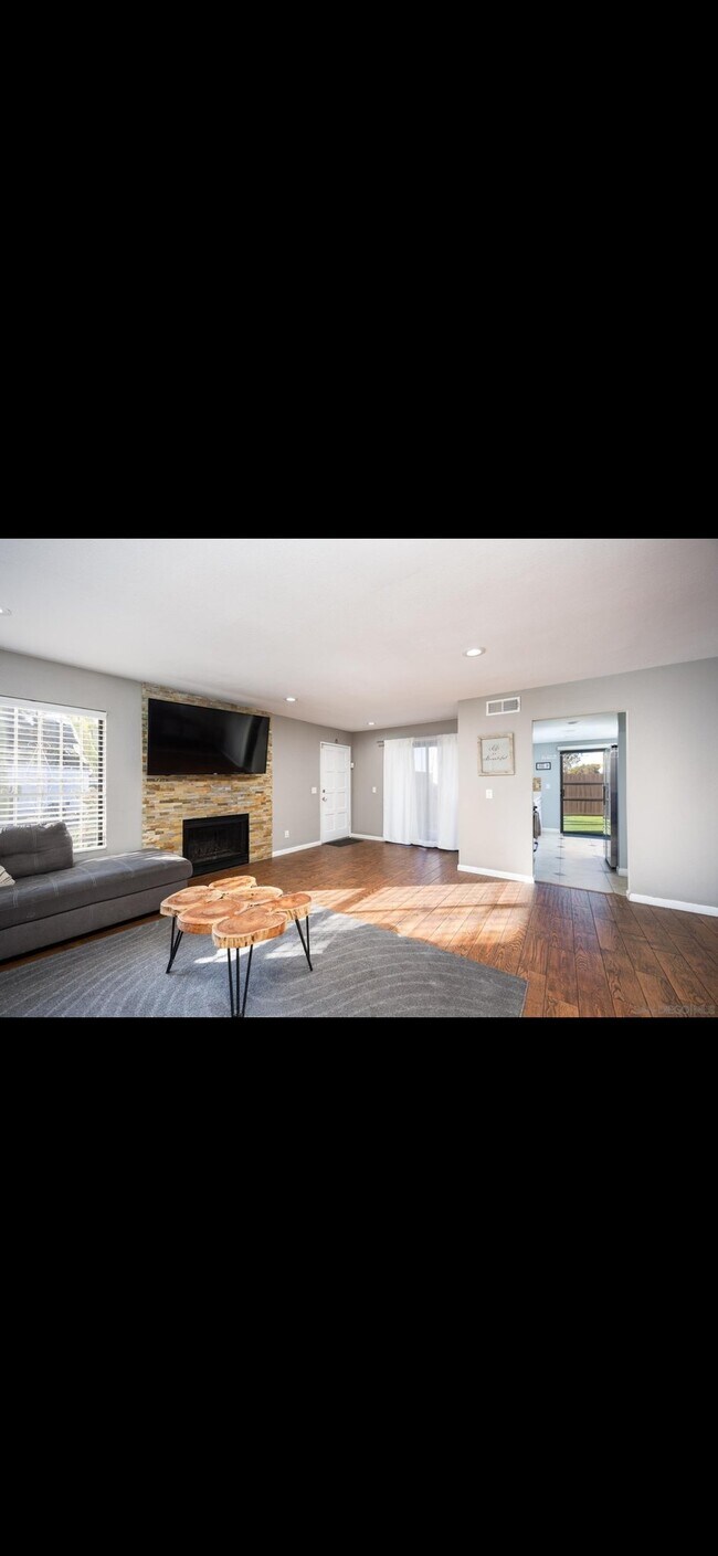 Foto del edificio - 4403 Benfield Ct