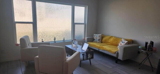 Foto del edificio - 5010 Greenbank Ln