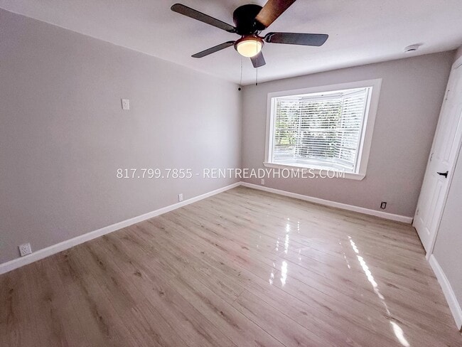 Building Photo - 2306 Southside Dr