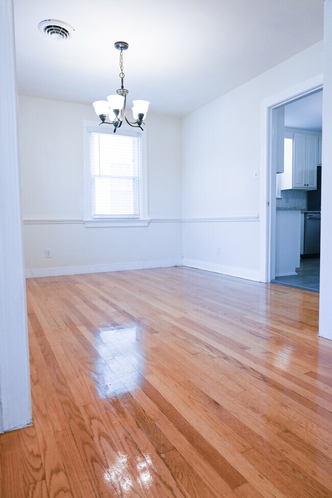 Foto del edificio - 6013 Patterson Ave