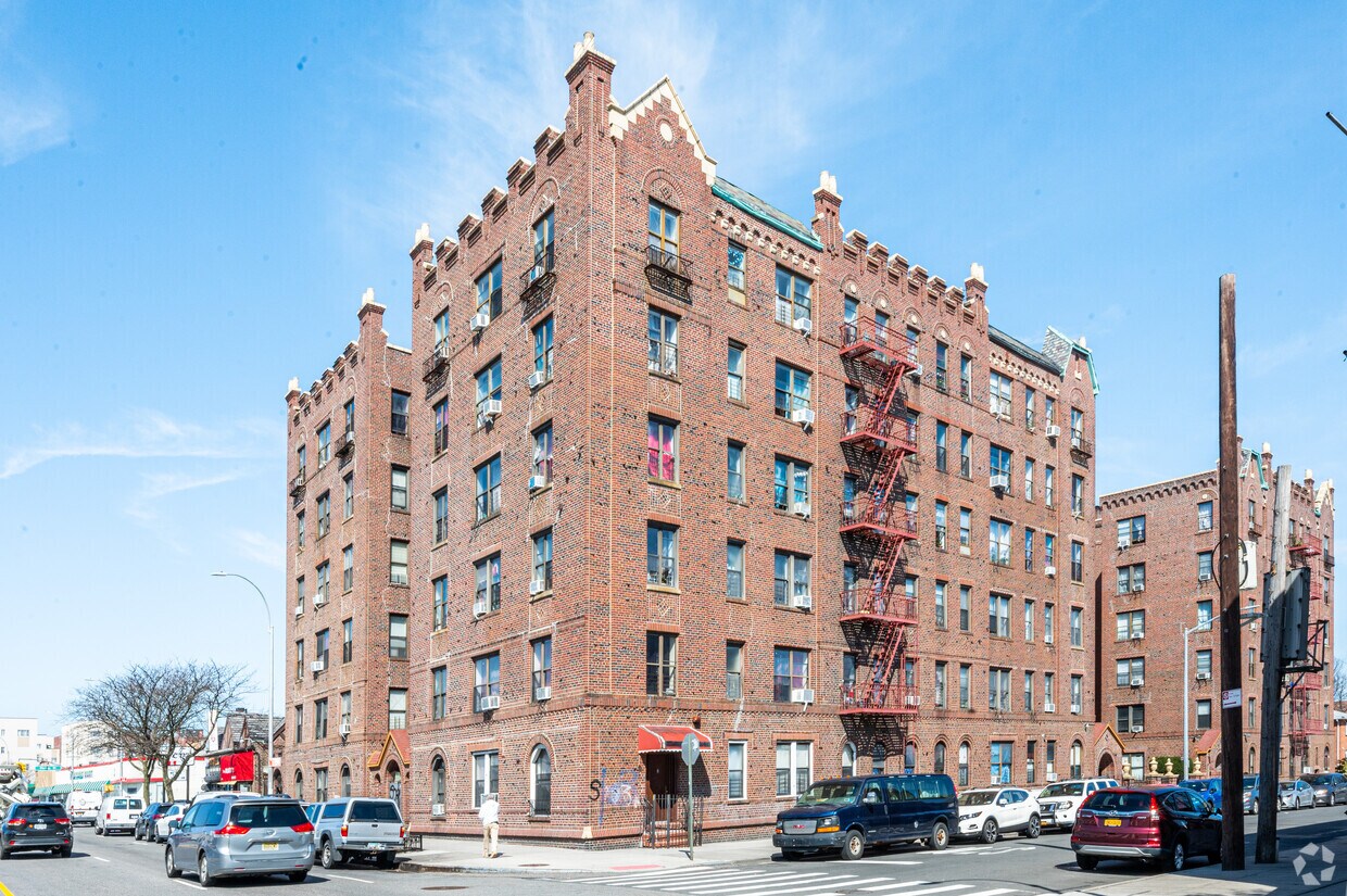 Building Photo - 35-30 153rd St