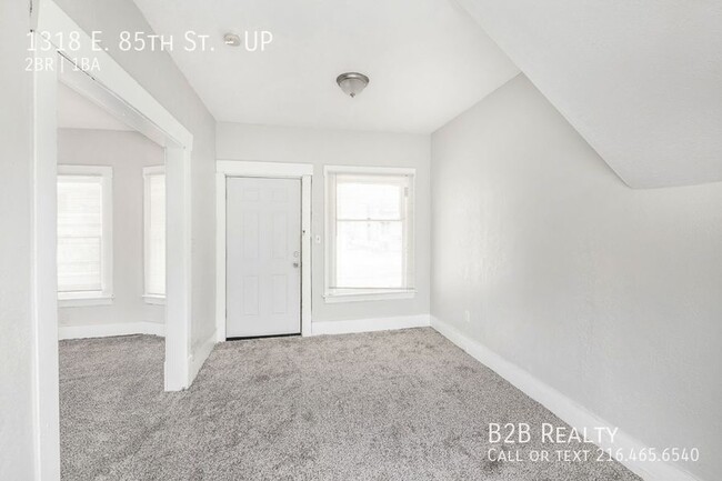 Building Photo - 1318 E 85th St