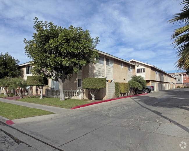 Building Photo - 8101 Larson Avenue
