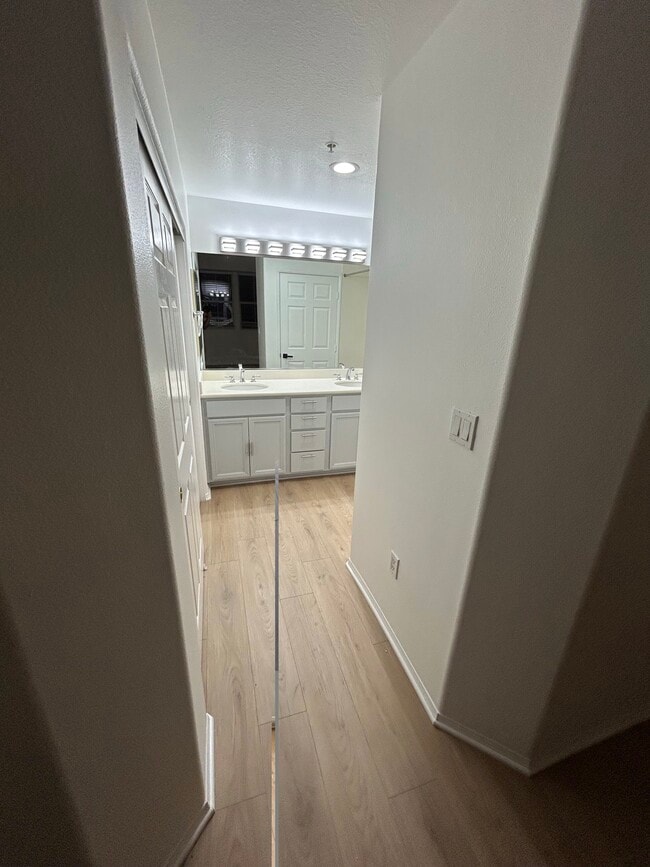 Building Photo - 12963 W Runway Rd