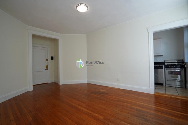 Building Photo - 86 Brainerd Rd