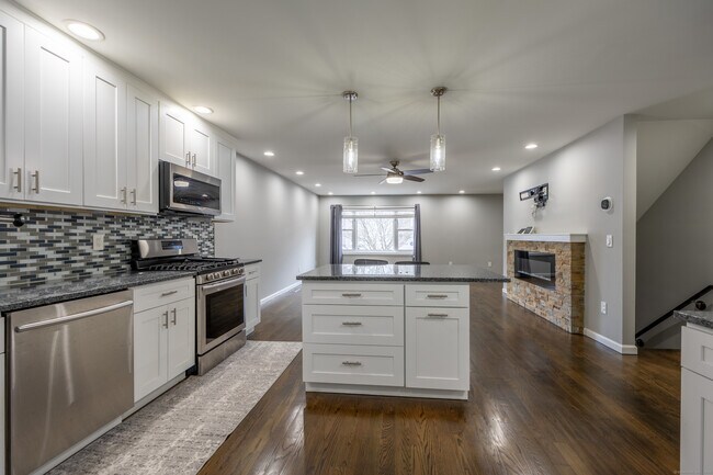 Foto del edificio - 536 Redstone Hill Rd