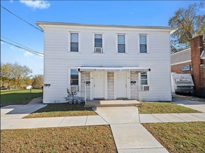 Building Photo - 1136 Williams St