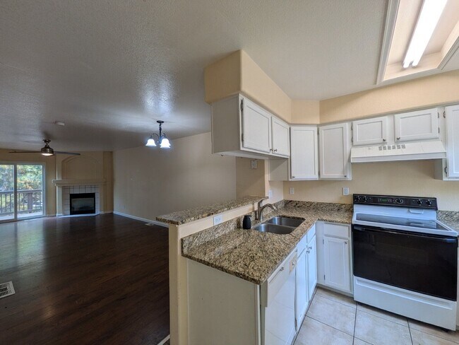 Building Photo - 11806 E Kepner Dr