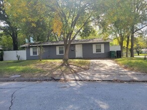 Building Photo - 5702 Westover St