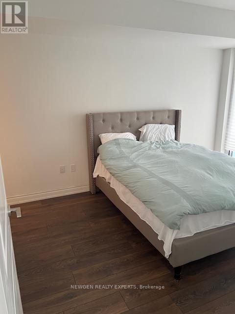 Photo du bâtiment - 1050 Main St E