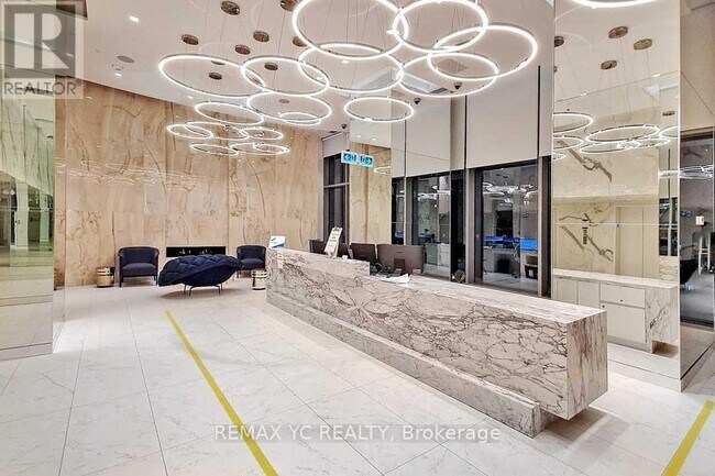 Building Photo - 251 Jarvis St