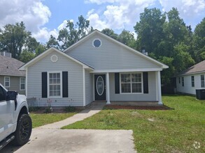 Building Photo - 4071 Chadwyck Dr