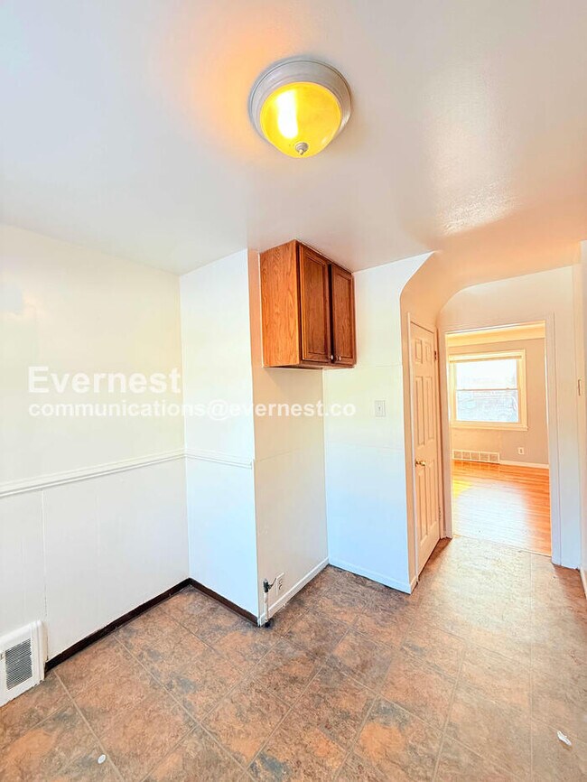 Foto del edificio - 17143 Ontario St