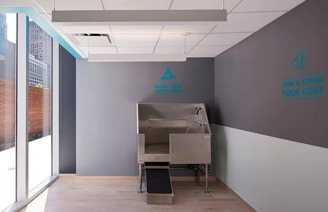 Foto del edificio - 30 W Randolph St