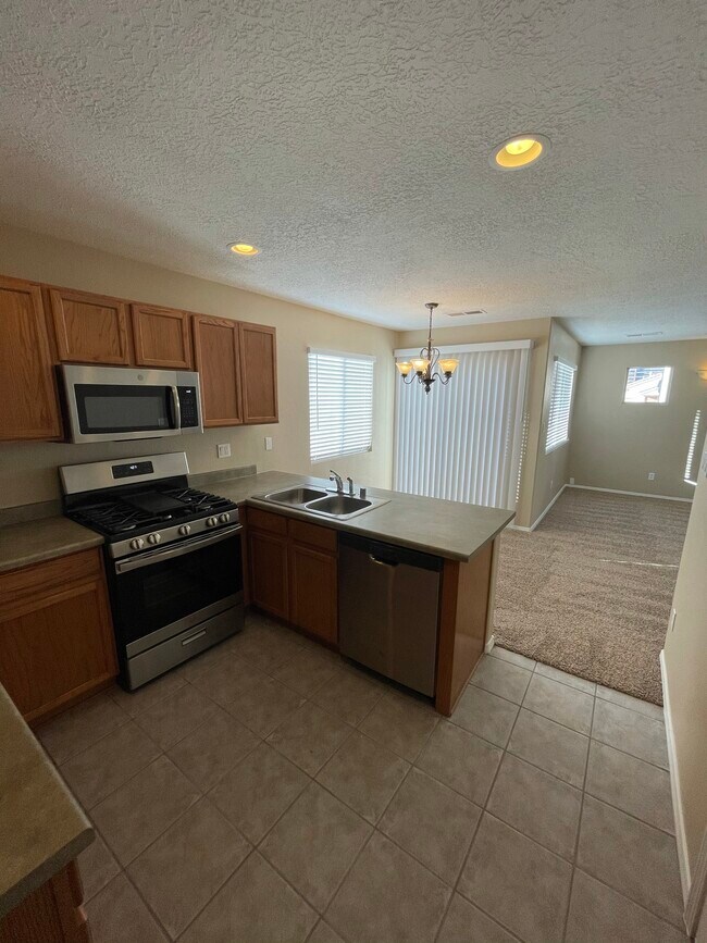 Foto del edificio - 319 Tepin Tr SE