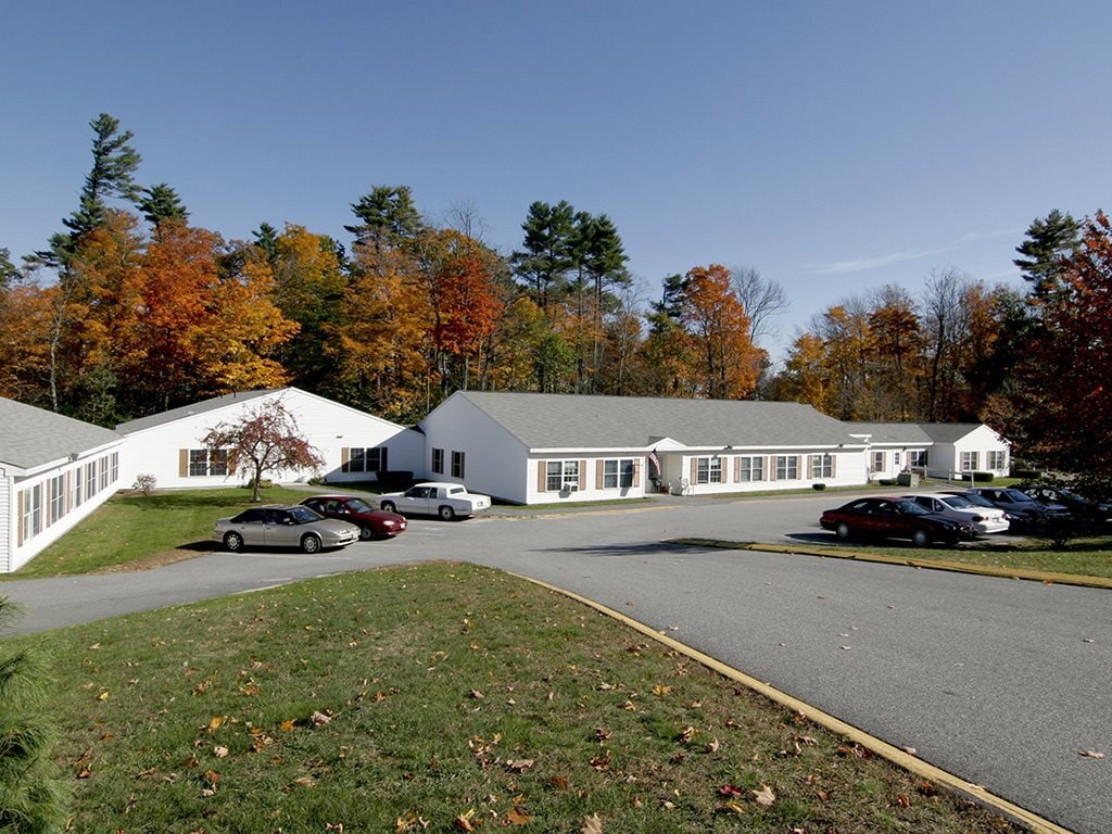 Ridgewood Apartments in Gorham, ME