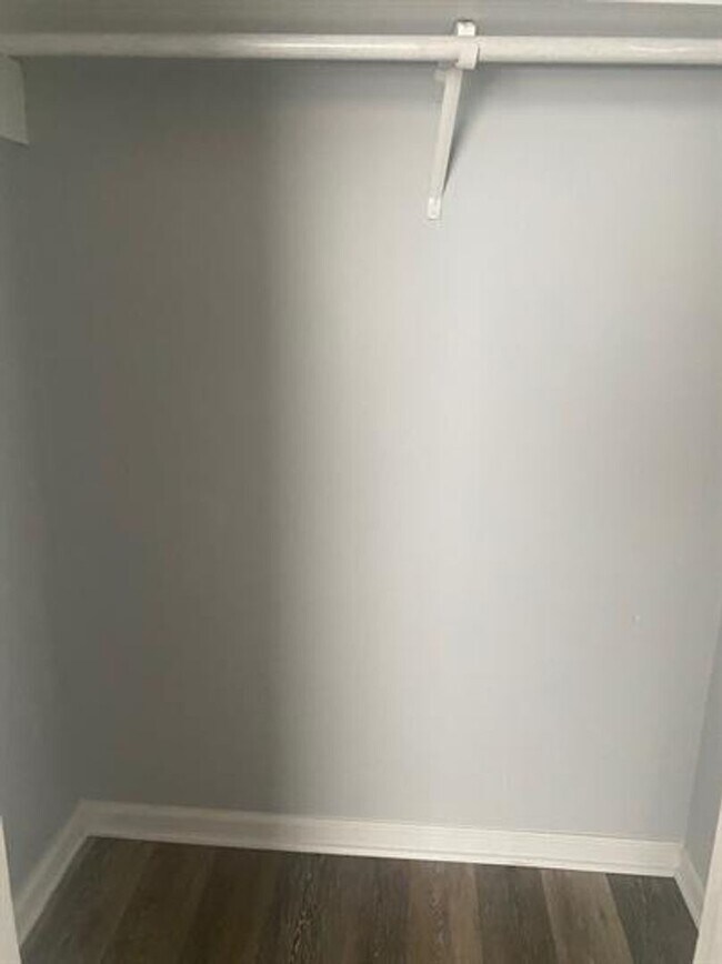 Foto del edificio - Newly Renovated 3-Bedroom Home - Modern Up...
