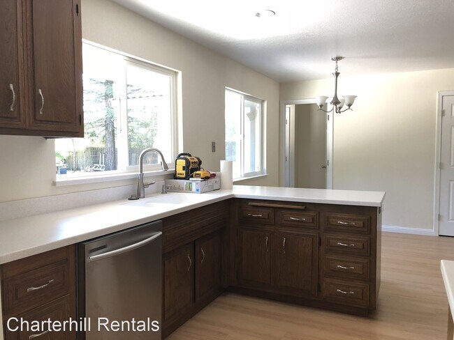 Foto del edificio - 3 br, 2 bath House - 212 Merner Drive