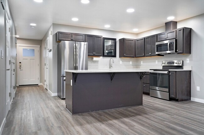 Cocina - 295 NE Beech St