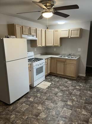 Foto del edificio - 1426 Holly Hill Dr