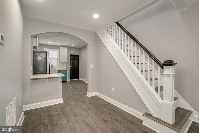 Foto del edificio - 137 N Glover St