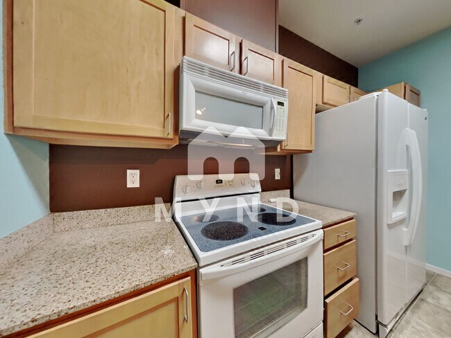 Building Photo - 4200 E Commerce Way Apt 812