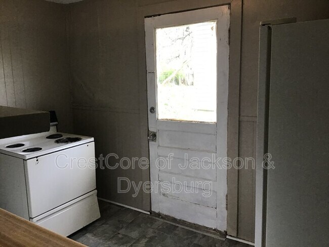 Foto del edificio - 1320 Todd Ave
