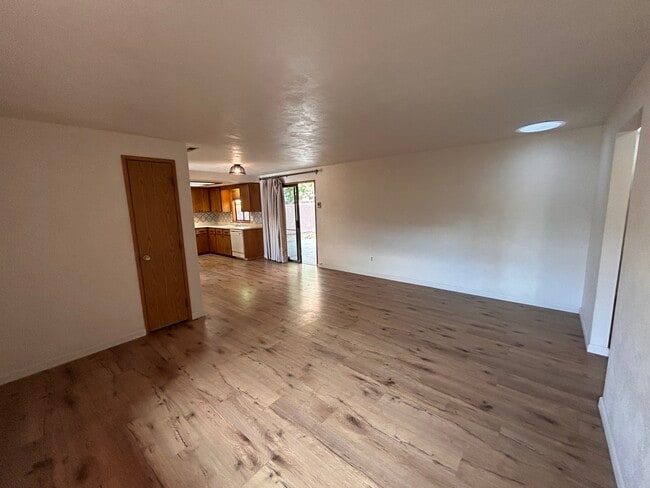 Foto del edificio - 3068 Milhoan Dr