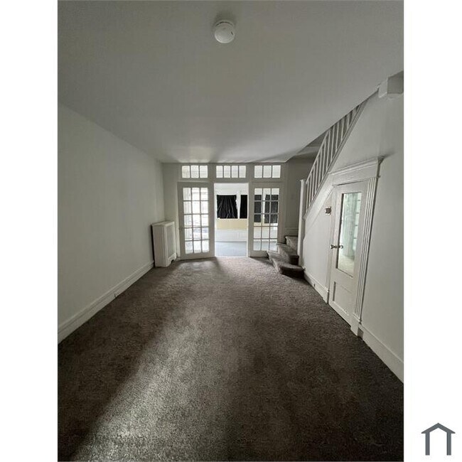 Foto del edificio - 3232 N Etting St