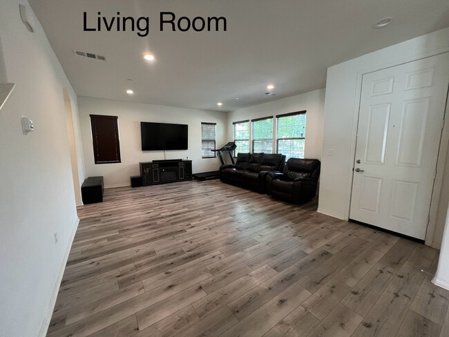 Foto del edificio - 11713 Campus Park Dr